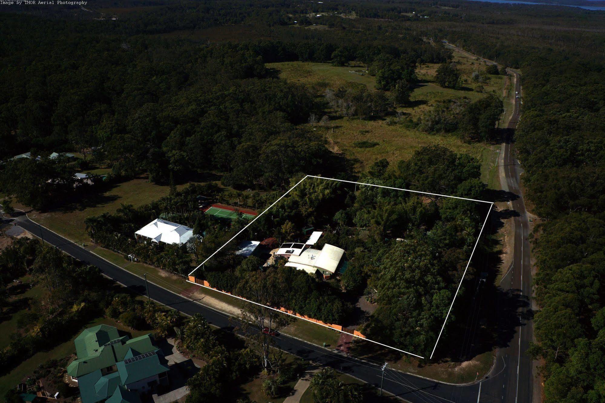 Noosa Edge Nudist Retreat Bed & Breakfast Doonan Exterior photo