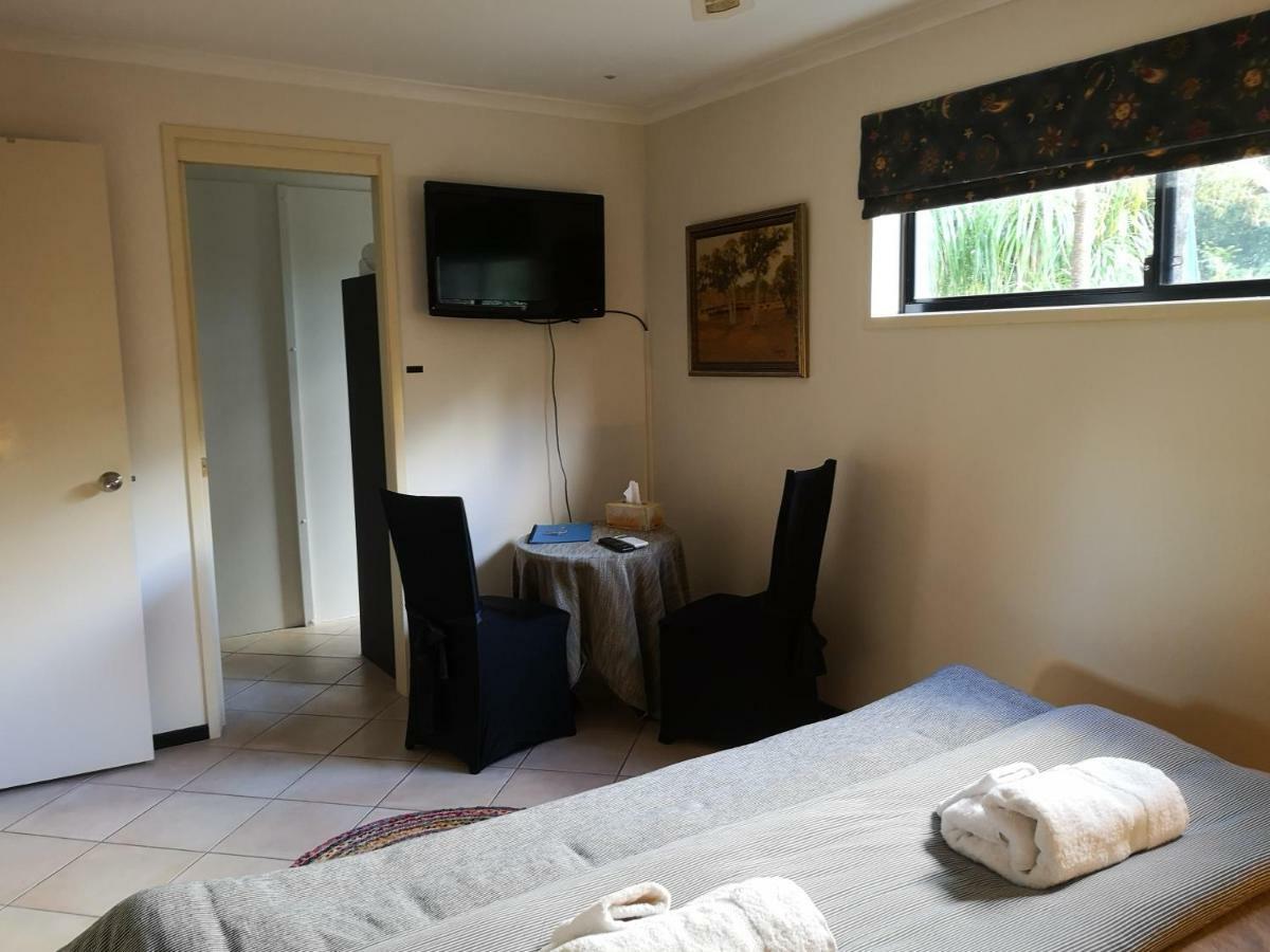 Noosa Edge Nudist Retreat Bed & Breakfast Doonan Exterior photo